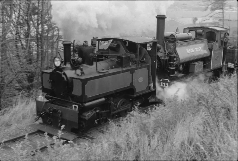 Photograph of shunter and locomotive F 112