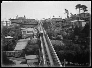 Image: Kelburn Cable Tramway looking towards the summit