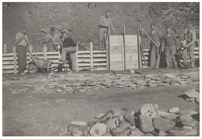 Photograph, Hartley and Riley Monument construction