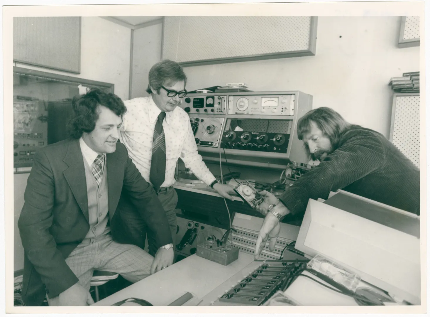 Jaycees in TV 2's dubbing suite