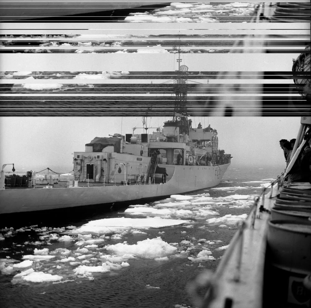 Pukaki' leaves 'Endeavour' at edge of pack ice