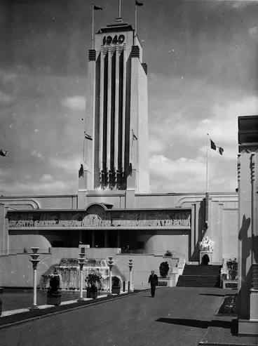Image: Centennial exhibition building, Wellington