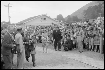 Image: Queen at Mount