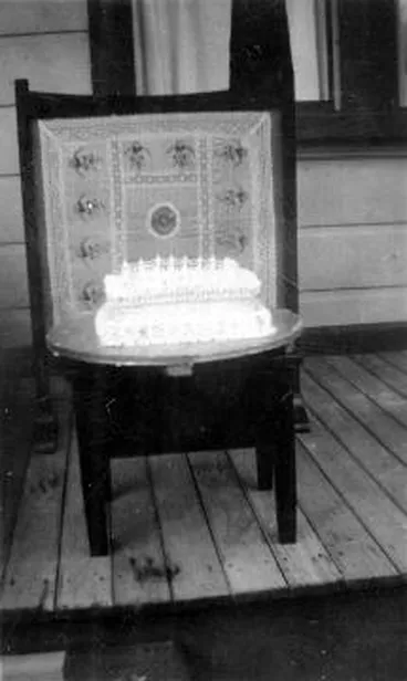 Image: Laurence King's christening cake : digital photograph