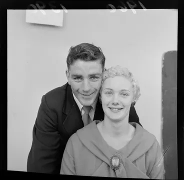 Image: Engagement portrait of W D Gillespie and Miss J R Oliver