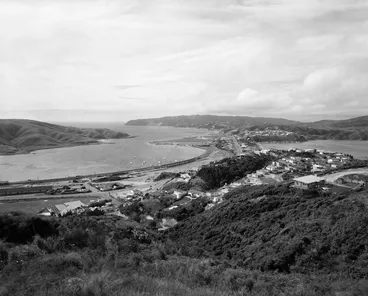 Image: Overlooking Paremata and Porirua Harbour