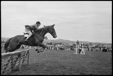 Image: Miss Sue Strange and Bwana Blue at Tauranga Agriculture & Pastoral Show