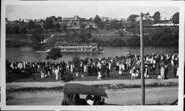 Image: PS  Manuwai on Waikato River at Hamilton