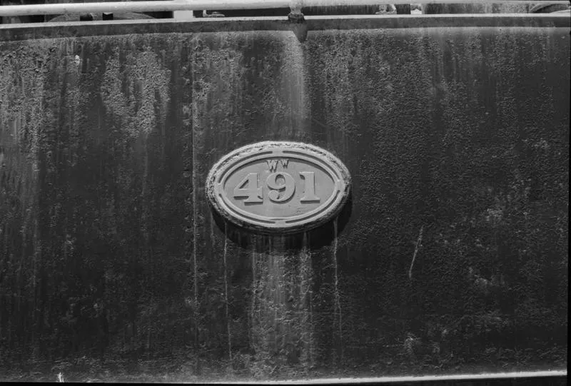 Photograph of locomotive WW 491