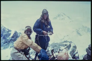 Edmund Hillary and Tenzing Norgay, Nepal - Mt Everest Image: Edmund Hillary and Tenzing Norgay, Nepal - Mt Everest