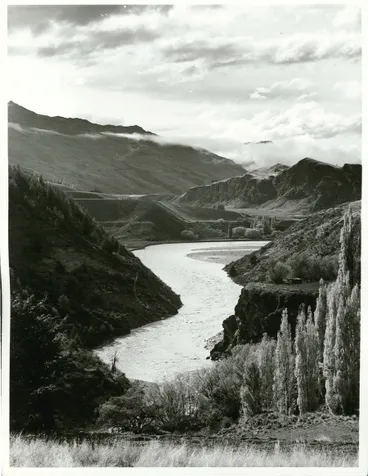Image: Otago - Shotover River