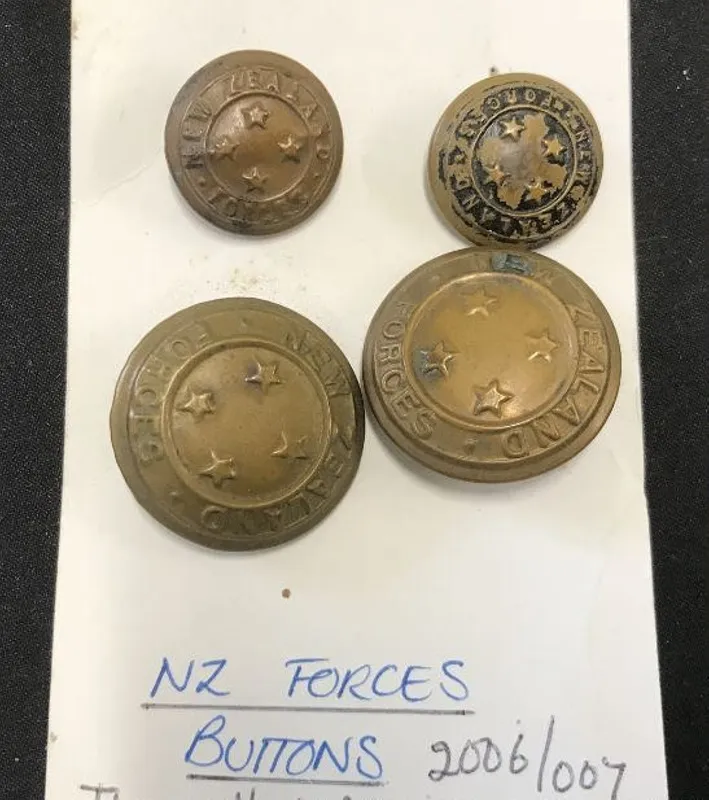 Buttons, New Zealand Forces