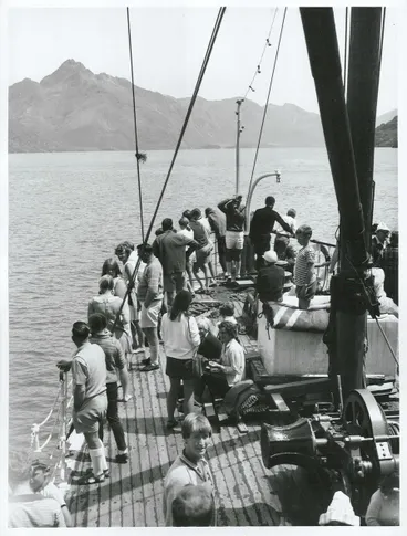 Image: Otago - Wakatipu, Lake [Lake Wakatipu]