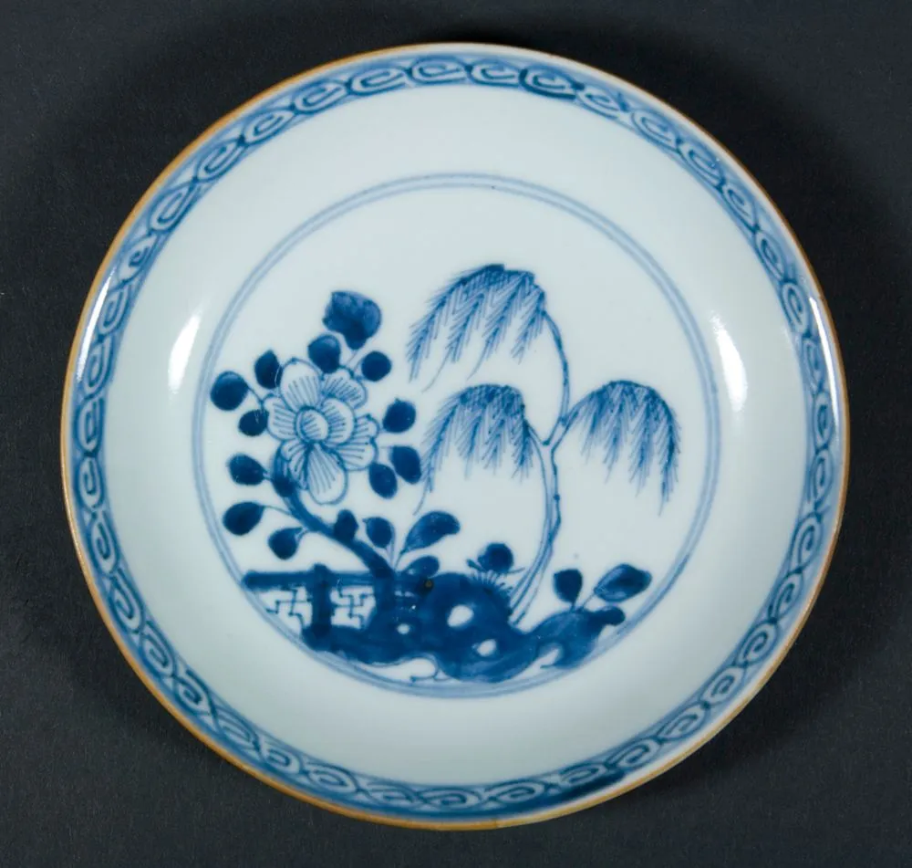 Teabowls and saucers