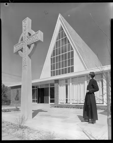 Image: Presbyterian Church, Karori, with its minister
