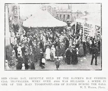 Image: Red Cross Day recently held by the Hawke's Bay commercial travellers, when over £1000 was realised. A scene in one of the main thoroughfares of Napier during the gala