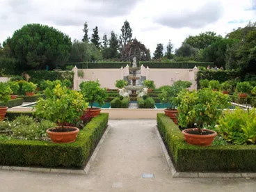 Image: Hamilton Gardens, 2014