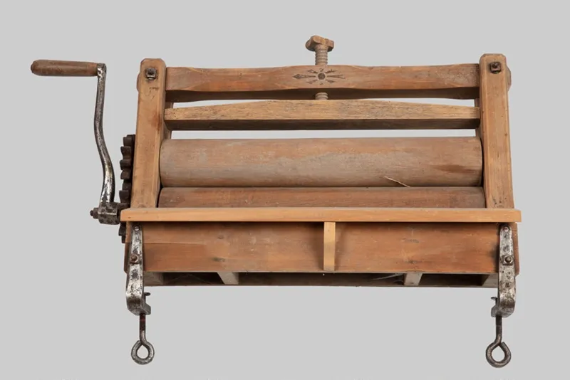 Mangle, Small Tabletop