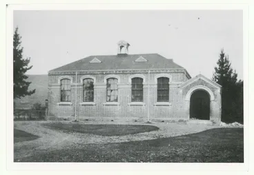 Image: Spring Grove School