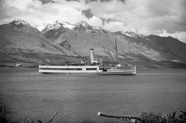 Image: Steamship Earnslaw, Queenstown