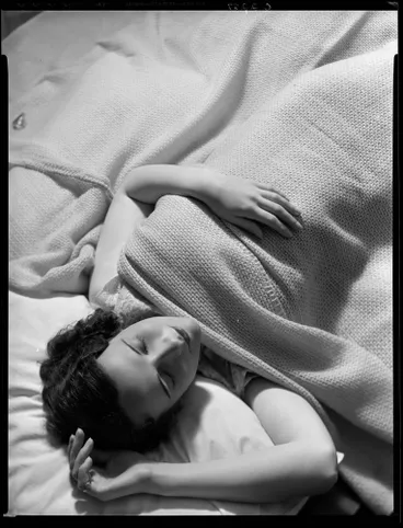Image: Publicity photograph for Aircell Blankets