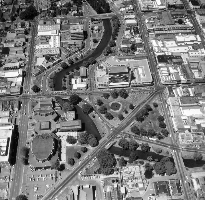 Victoria Square - Central Christchurch (15120/15155)