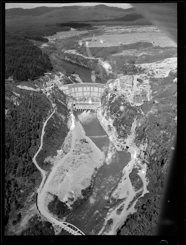 Aerial view of Maraetai Power Station construction, 1952