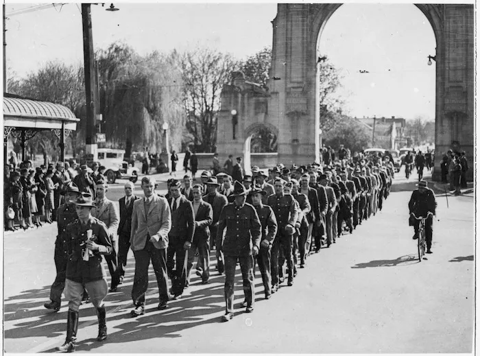 World War II recruits from Christchurch, on their way to Burnham Mobilization Camp - Photograph taken by Green and Hahn