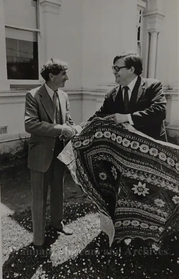 Prime Minister, David Lange presenting Norman Kirk's Tapa Cloth to the Waimate Historical Society