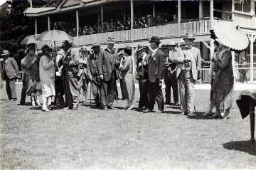 Group at Tauherenikau Racecourse : digital image