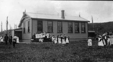 Photograph: Hukanui School