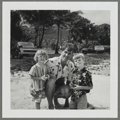 [Edmund with Peter and Belinda Hillary]