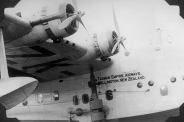 ALB933371030 Image: ALB933371030