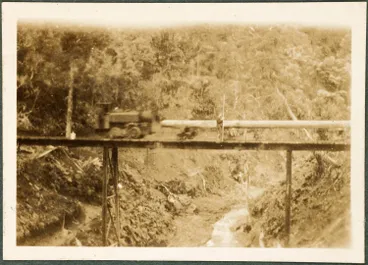 Image: Steel bridge, Huia Dam, 1928