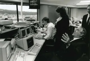 Electronic trading Image: Electronic trading