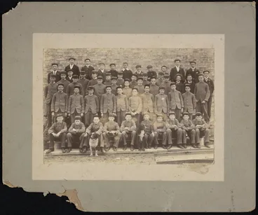 Image: O'Leary, Joyce, active 2000: Post office telegraph runners, Wellington, 1903