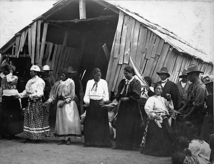 Ross, Malcolm, 1862-1930 :A figure in the "poi" [Ruatoki]