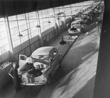 Image: Car assembly line