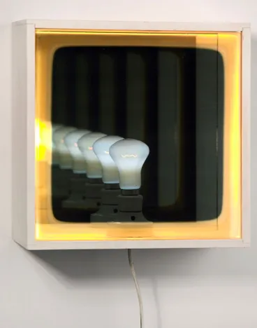 Image: Bulb reflection 1