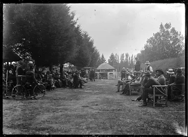 Image: Bee-keepers' day at the government-run apiary at Ruakura, 1921