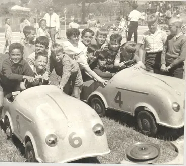 Image: Primary school children (unidentified) learning traffic safety