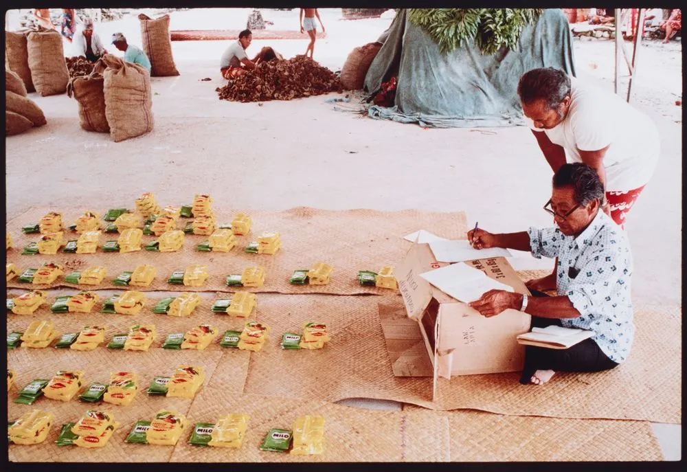 Inati ceremony - food division, Nukunonu Atoll, Tokelau