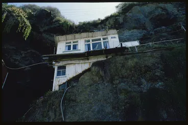 Image: Bach built in cave at Taylors Mistake