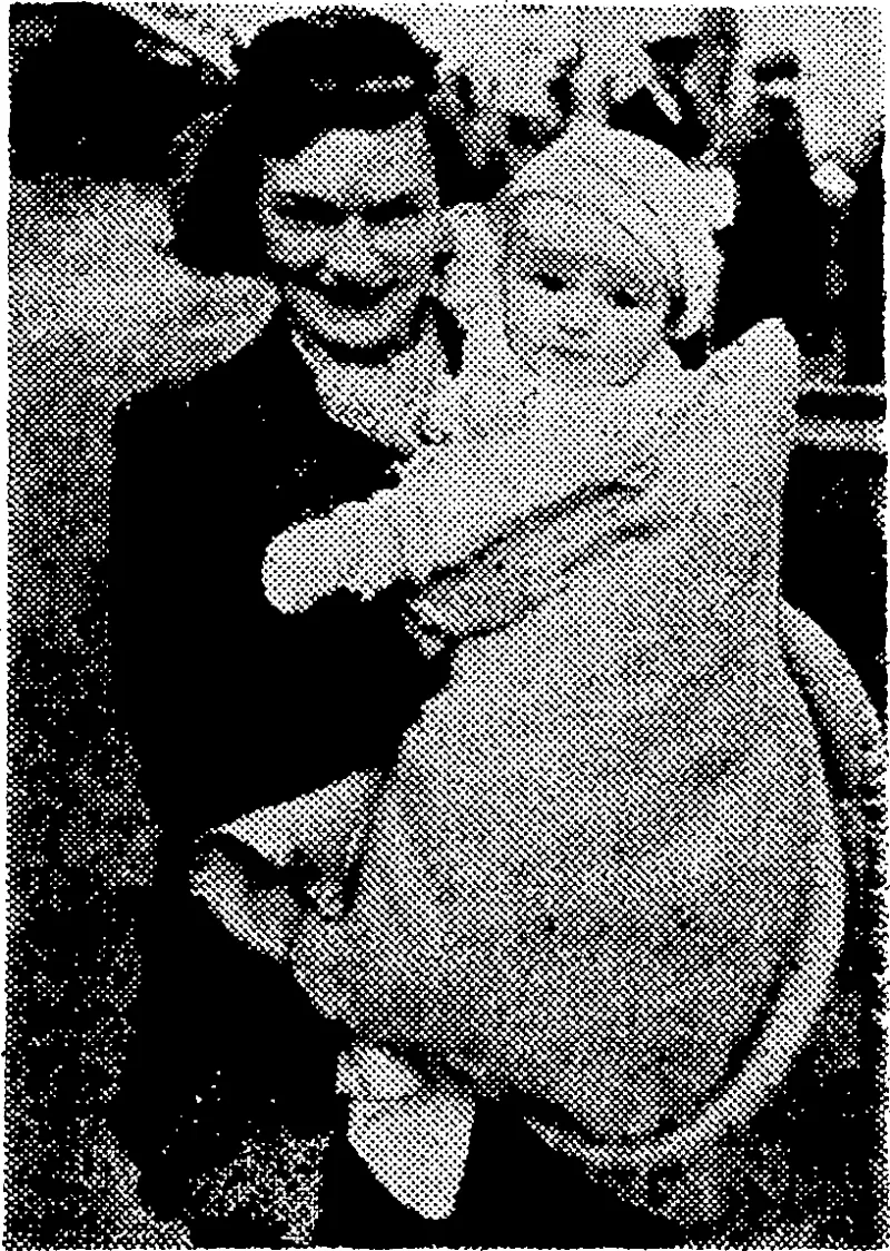 Master P. Anderson, of Mowbray Secondary School, Sydney, who has arrived alone to spend three weeks touring New Zealand. .He has previously travelled through China, Japan, the Pacific Islands, and down the Great Barrier Reef off the Queensland coast. Arrivals from Hong Kong. Mrs. ■Mi S. Peaker, wife of a university lecturer, and her five months old son, who arrived in the Dominion yesterday. They will make their temporary home with relatives in Christchurch. (Evening Post, 28 August 1940)