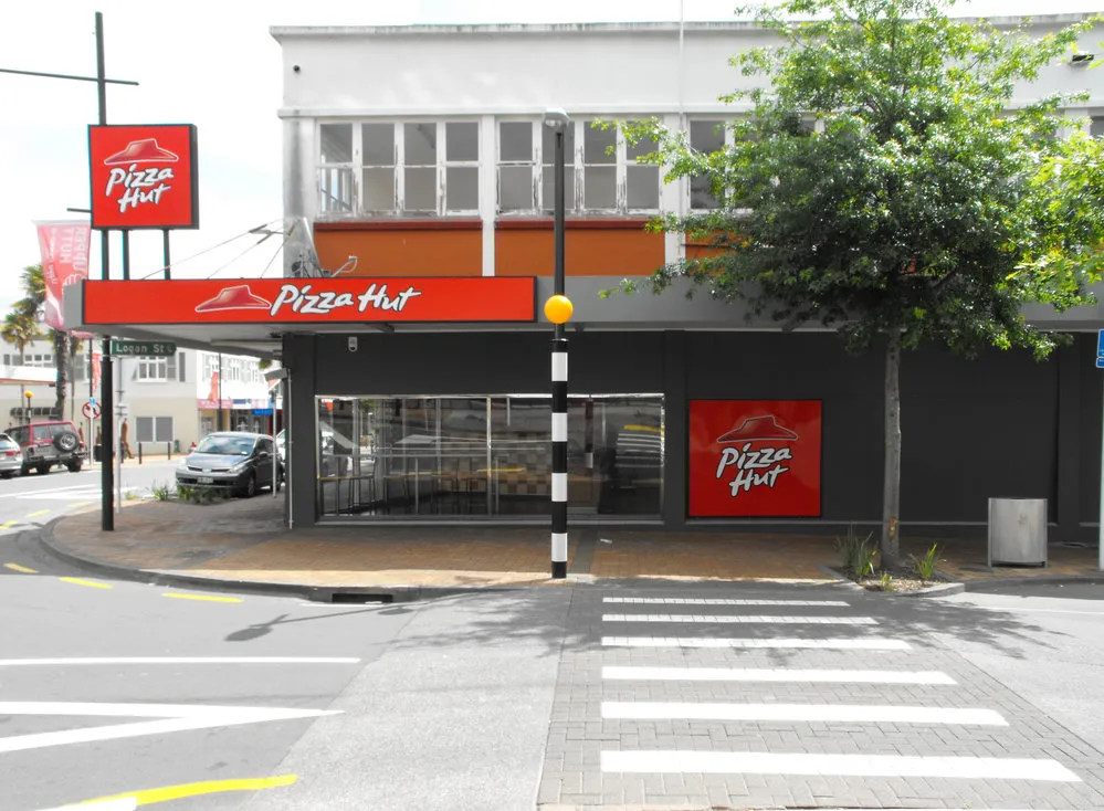 Logan Street west side 1; former Hannahs building, southern end; Pizza Hut (179 Main Street)