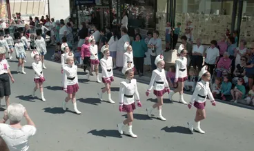 Image: Twin City Midgets Marching Team 1994
