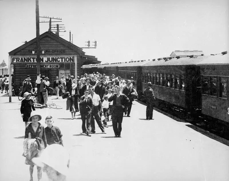 Frankton Junction railway station