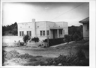 Image: Front Exterior Ellerslie House, scene of murder.