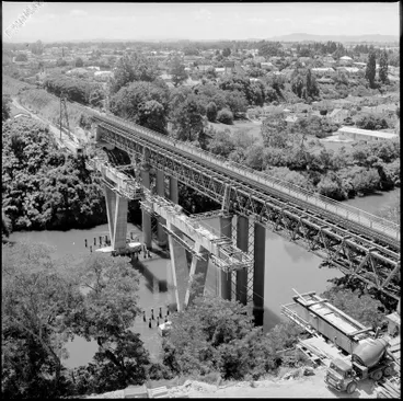 Image: New Railway Bridge under construction
