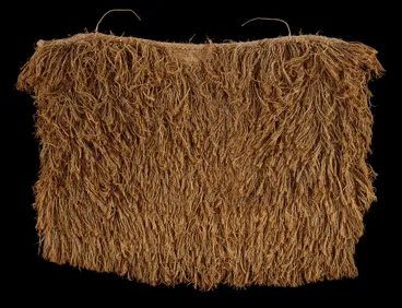 Image: Pākē (rain cape)